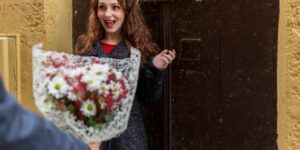 Tulip Tales: From Dutch Mania to Modern Gardens