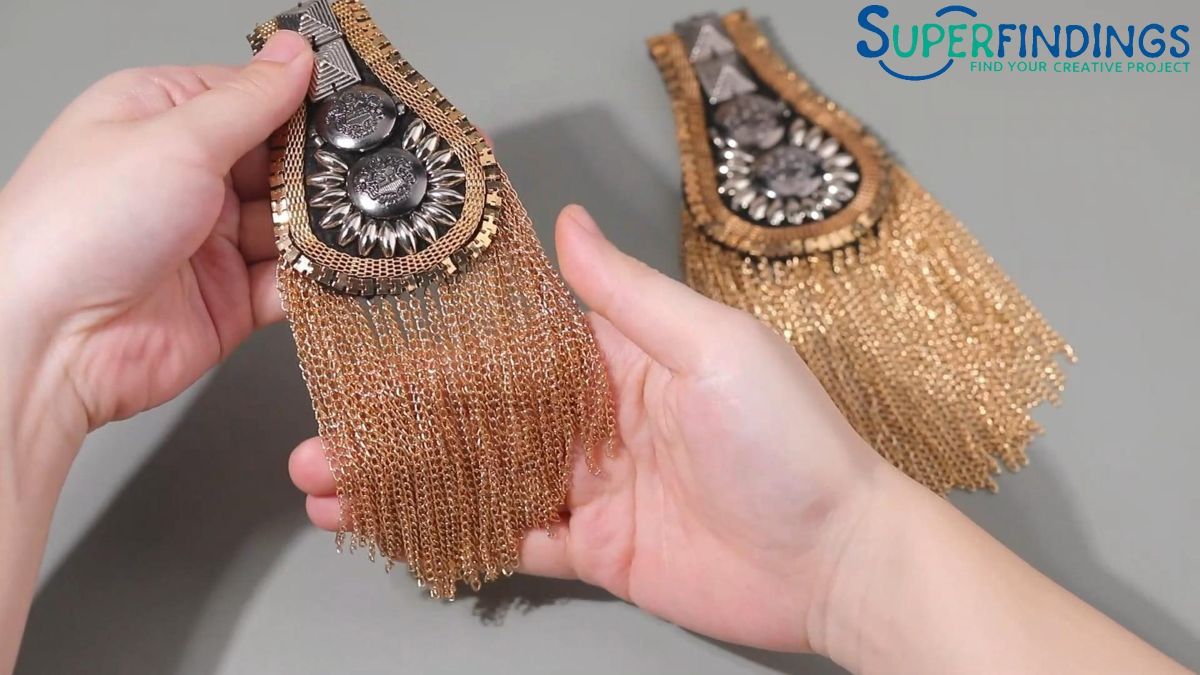 shoulder decorations